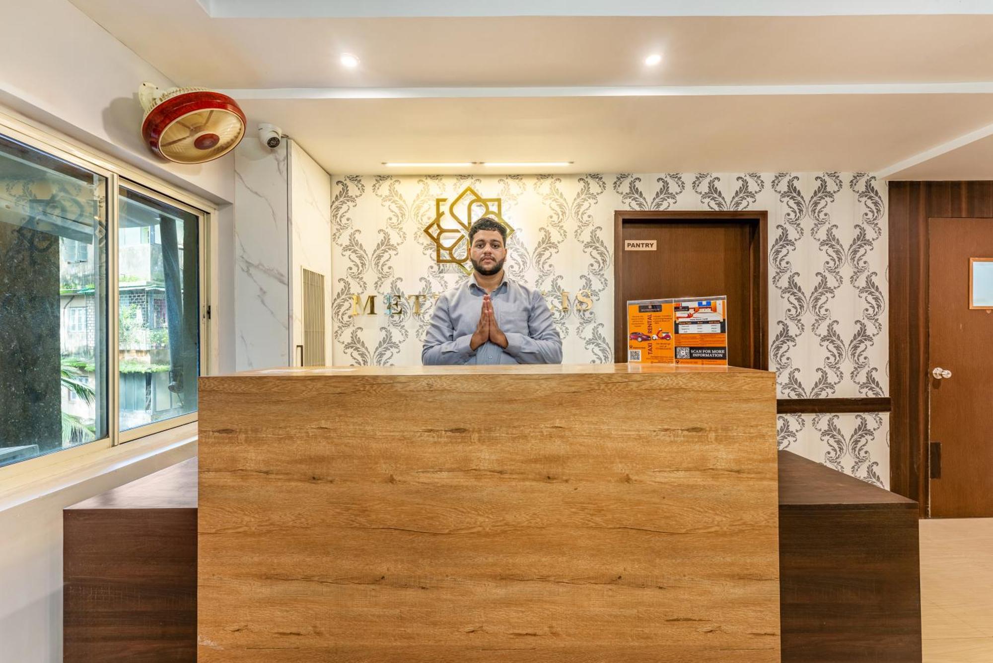 Metropolis Business Hotel Панаджи Экстерьер фото